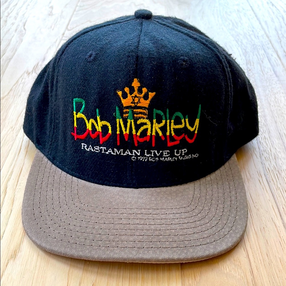 Vintage 1992 Bob Marley "Rastaman Live Up" snapback hat